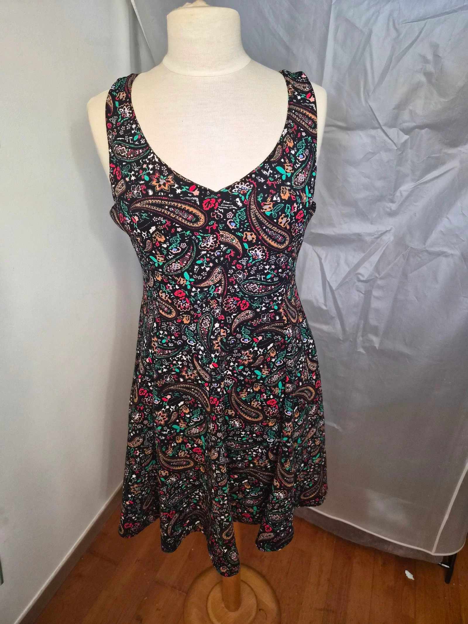 Belle robe multicolore La Halle taille 42